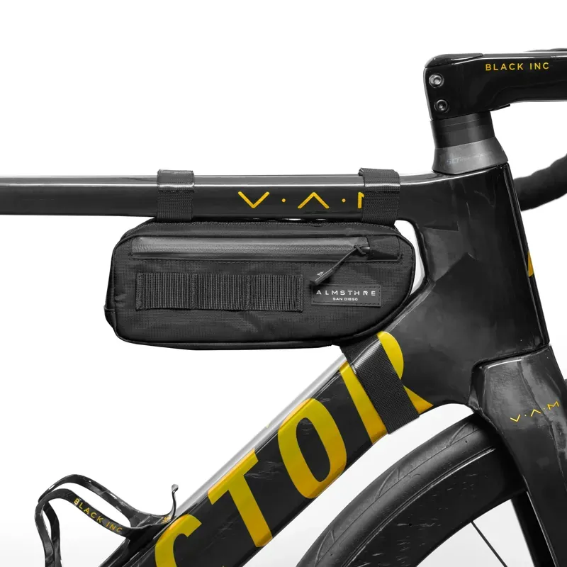Almsthre Compact 0.9l Frame Bag in Midnight Black