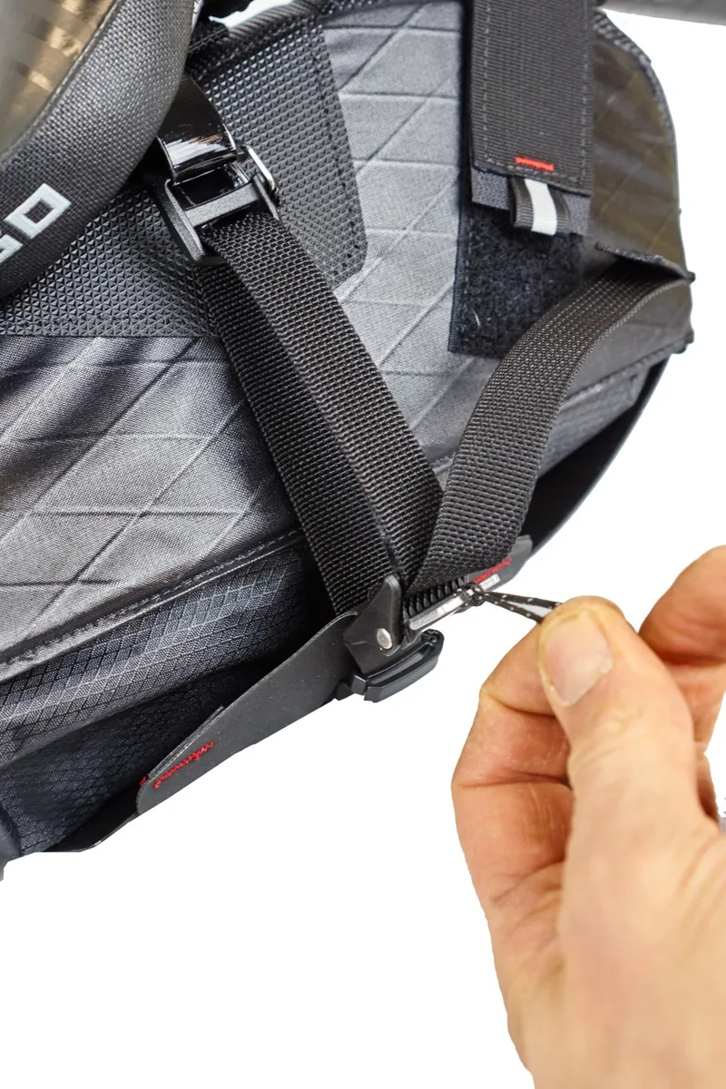 Revelate Designs Terrapin System Seat Pack 8L - Black-4