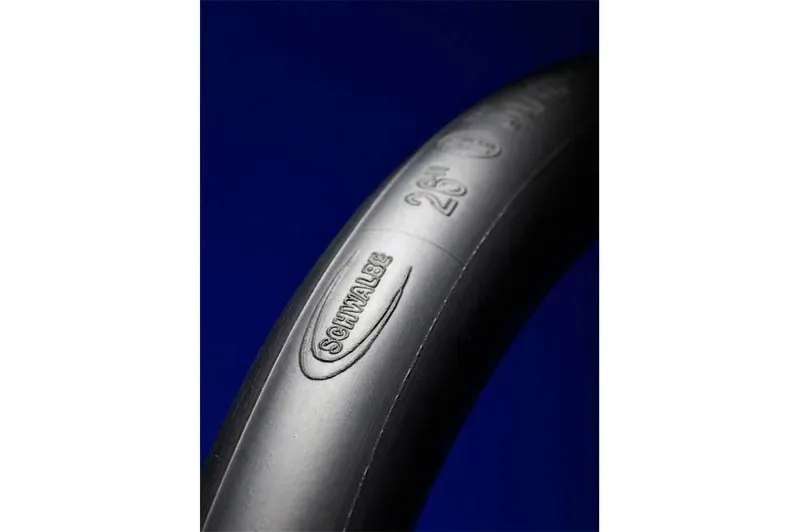 Schwalbe Standard Tube - 26 X 0.75 - 1/650 X 20-23mm 40mm Schrader Valve 26 x 0.75 - 1/ 650 x 20-23